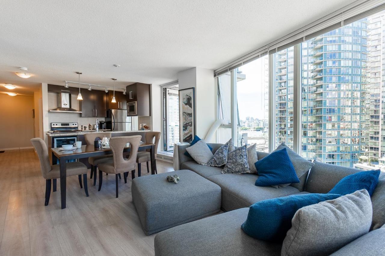 Stunning 2 Bedroom Condo With Downtown Views!!! Vancouver Exteriör bild